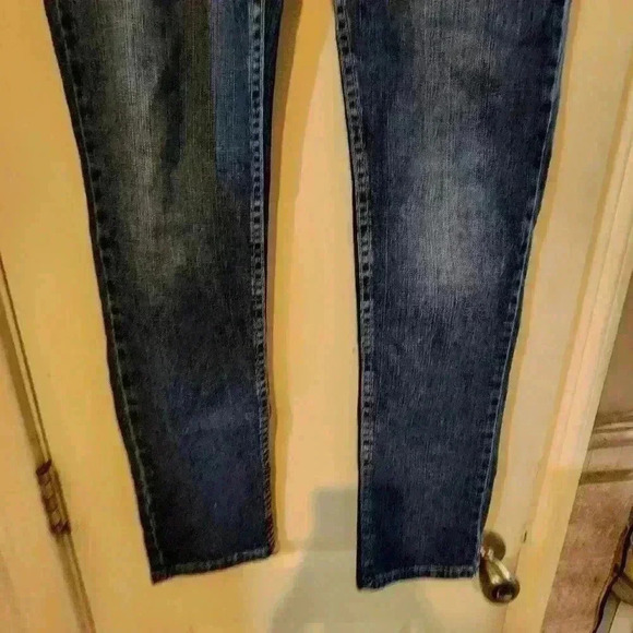 18. 524 jeans  Too superlow by Levi's  medium  wash denim size 9 - Picture 4 of 8